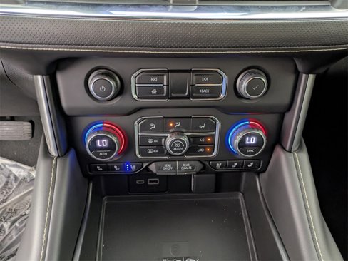 Used 2023 Chevrolet Tahoe Premier image 27
