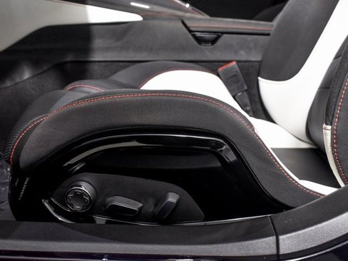 Used 2023 Chevrolet Corvette Z06 image 17