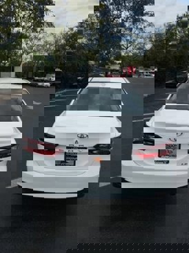 Used 2022 Toyota Camry LE image 13