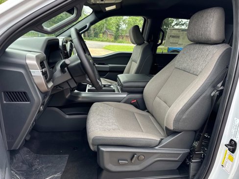 New 2025 Ford F150 XLT w/ Equipment Group 302A MID image 8