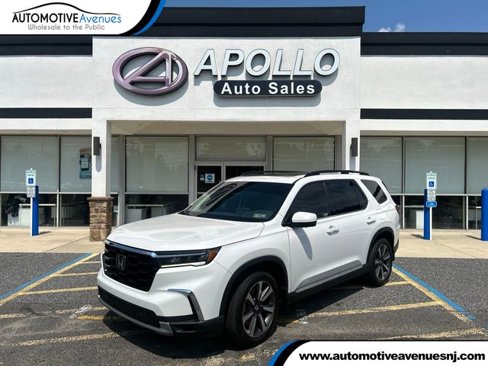 Used 2025 Honda Pilot Elite image 1
