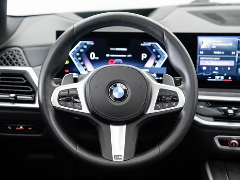 Used 2025 BMW X5 xDrive40i w/ M Sport Package image 12