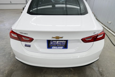 Used 2016 Chevrolet Malibu LT image 11