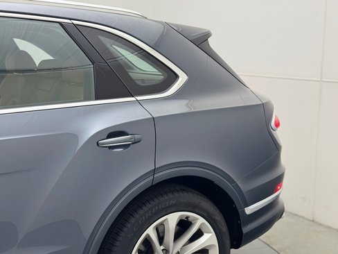 New 2024 Bentley Bentayga image 35
