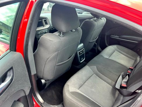 Used 2022 Dodge Charger SXT image 11