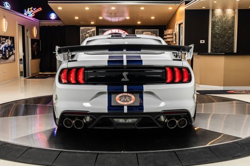 Used 2021 Ford Mustang Shelby GT500 w/ Carbon Fiber Track Pack image 14