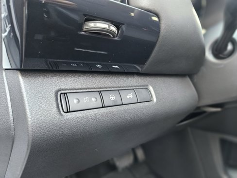 New 2025 Nissan Pathfinder SV w/ Cargo Package image 9