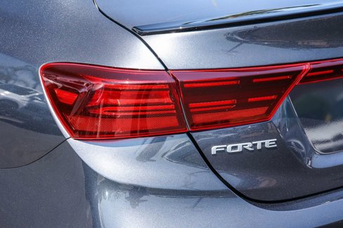 Used 2023 Kia Forte GT-Line image 10