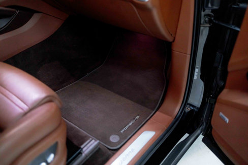 Used 2019 Porsche Cayenne E-Hybrid image 66