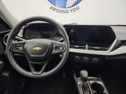 Used 2024 Chevrolet Trax LS w/ LS Convenience Package image 20