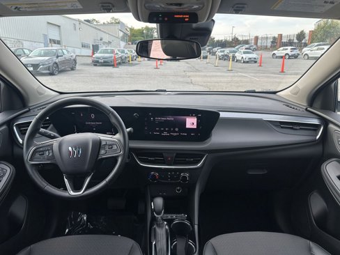 Used 2025 Buick Encore GX Preferred image 31