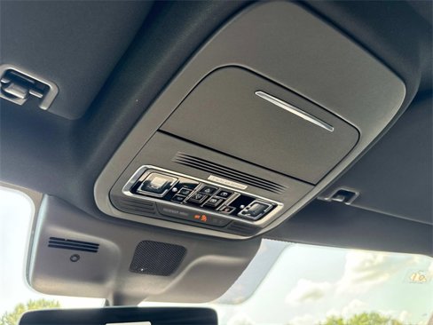 New 2025 Lincoln Navigator Reserve w/ Jet Appearance Package image 33
