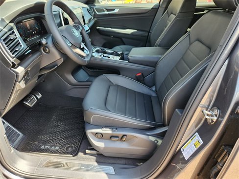 New 2025 Volkswagen Atlas Cross Sport SEL R-Line image 12