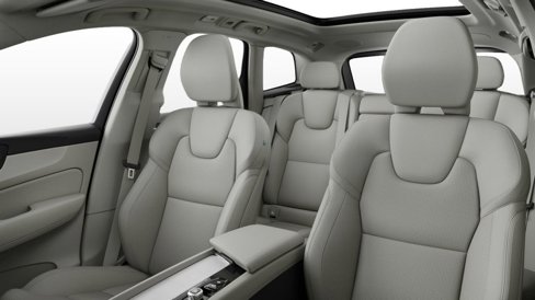 New 2026 Volvo XC60 B5 Ultra w/ Protection Package Premier image 6
