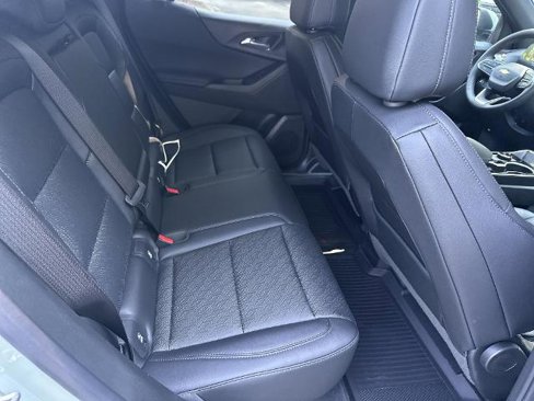 New 2026 Chevrolet Equinox LT w/ Convenience Package II image 16