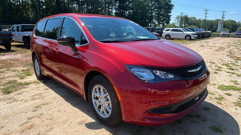 New 2026 Chrysler Voyager LX image 5