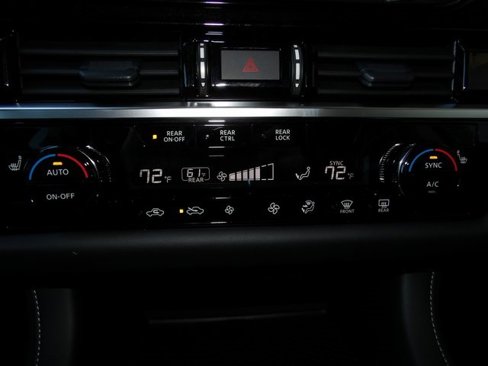 New 2025 Nissan Pathfinder SV image 25