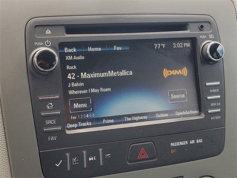 Used 2013 Chevrolet Traverse LS image 18