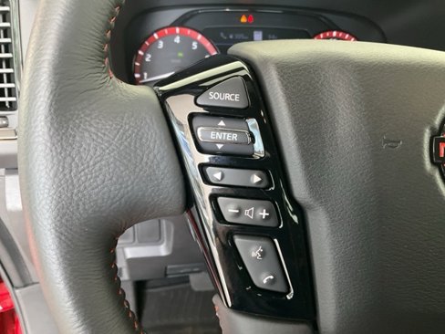 Used 2024 Nissan Frontier PRO-4X w/ Technology Package image 10