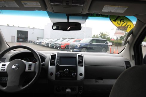 Used 2021 Nissan Frontier SV image 14