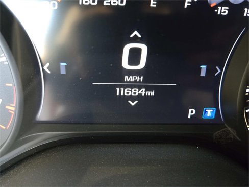 Used 2022 Chevrolet Camaro ZL1 image 19