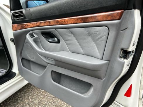 Used 1997 BMW 540i Sedan image 38