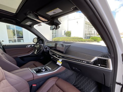 New 2026 BMW X5 xDrive40i w/ Climate Comfort Package image 21
