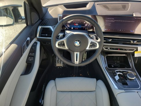 New 2026 BMW X5 M60i w/ Climate Comfort Package image 16