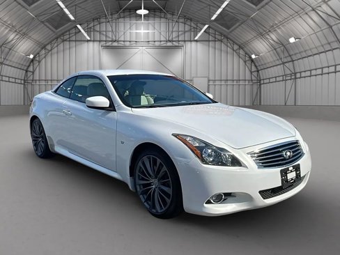 Used 2014 INFINITI Q60 Convertible w/ Premium Package image 7