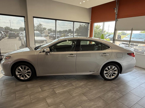 Used 2014 Lexus ES 300h image 4