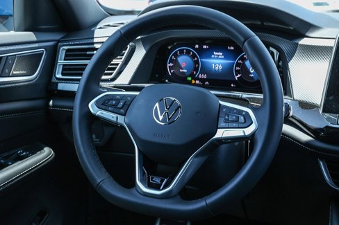 New 2025 Volkswagen Atlas Cross Sport SEL Premium R-Line image 30