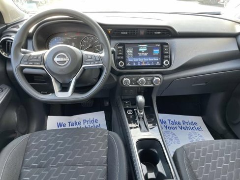 Used 2024 Nissan Kicks SV image 14