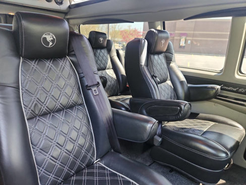 Used 2019 Chevrolet Express 2500 Extended w/ Enhanced Convenience Package image 37