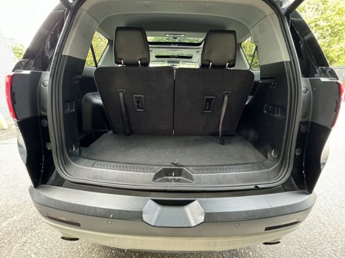 Used 2017 GMC Acadia SLT image 25