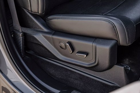 Used 2019 Ford F150 Raptor w/ Equipment Group 802A Luxury image 35