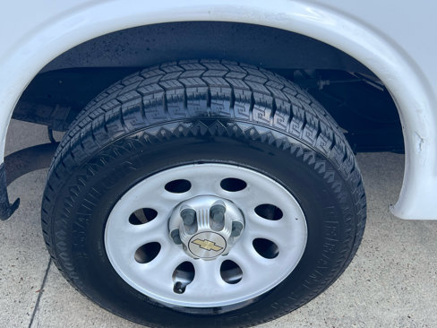 Used 2012 Chevrolet Express 1500 w/ Power Package image 27