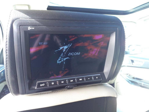 Used 2017 Ford Edge Titanium w/ Equipment Group 301A image 8