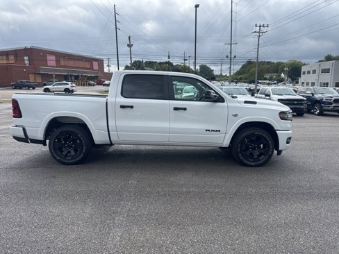 New 2026 RAM 1500 4x4 Crew Cab image 8