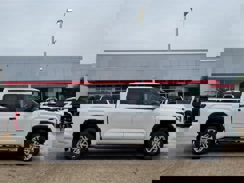 New 2026 Toyota Tundra SR5 image 3