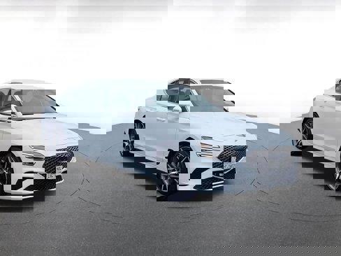 Used 2024 Genesis G70 2.5T image 2