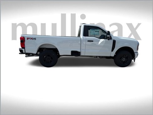 New 2025 Ford F350 4x4 Regular Cab Super Duty image 14