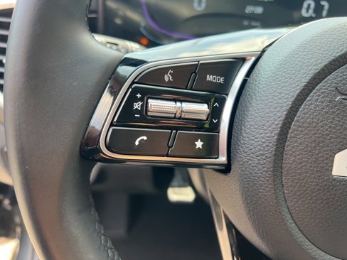 Certified 2025 Kia Seltos S image 14