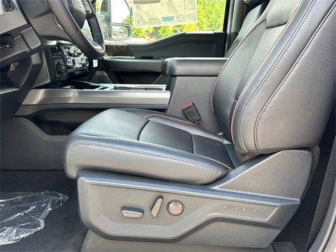 New 2025 Ford F350 Lariat w/ Lariat Ultimate Package image 9