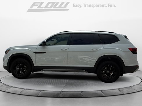 New 2025 Volkswagen Atlas Peak Edition SE image 4