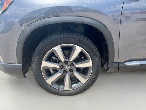 Used 2025 Honda Pilot Touring image 34