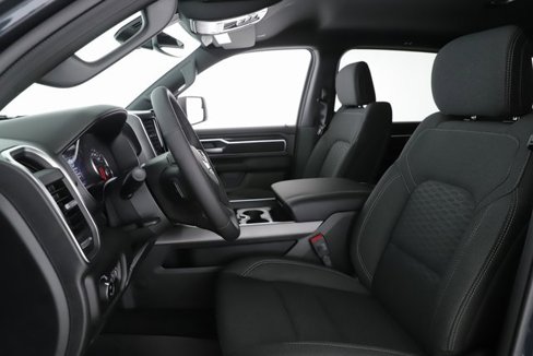 New 2025 RAM 1500 4x4 Crew Cab image 16