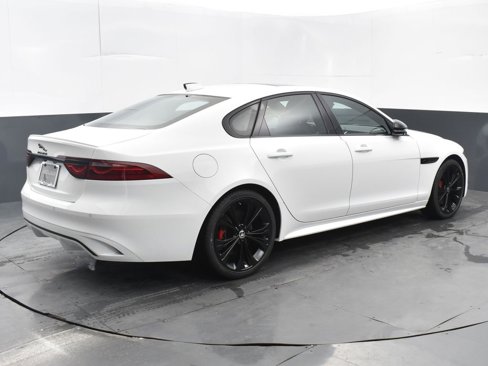 Used 2024 Jaguar XF R-Dynamic SE image 7