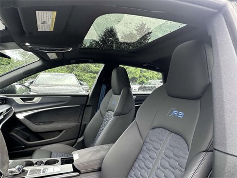 New 2025 Audi RS 7 Performance image 9