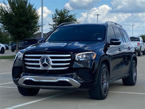 Used 2025 Mercedes-Benz GLS 450 4MATIC image 3