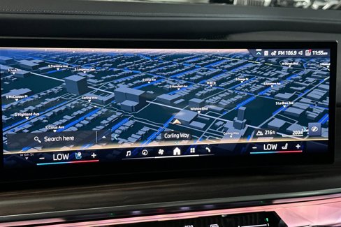New 2026 BMW 750e xDrive image 23